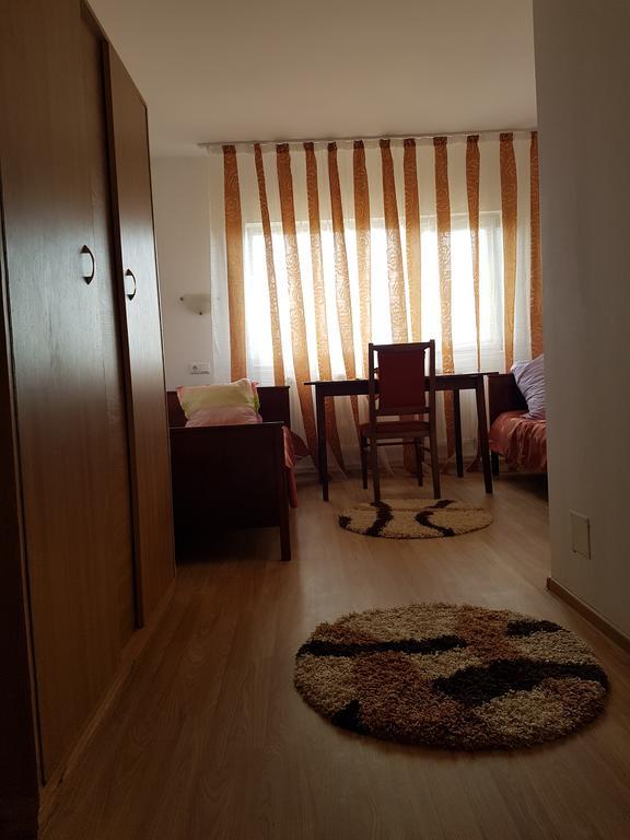 Casa Rustica Apart&Rooms Cîmpineanca Exterior foto